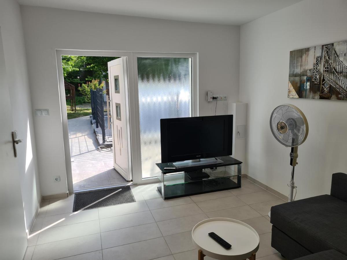 אסן Fafa Home With Pool מראה חיצוני תמונה