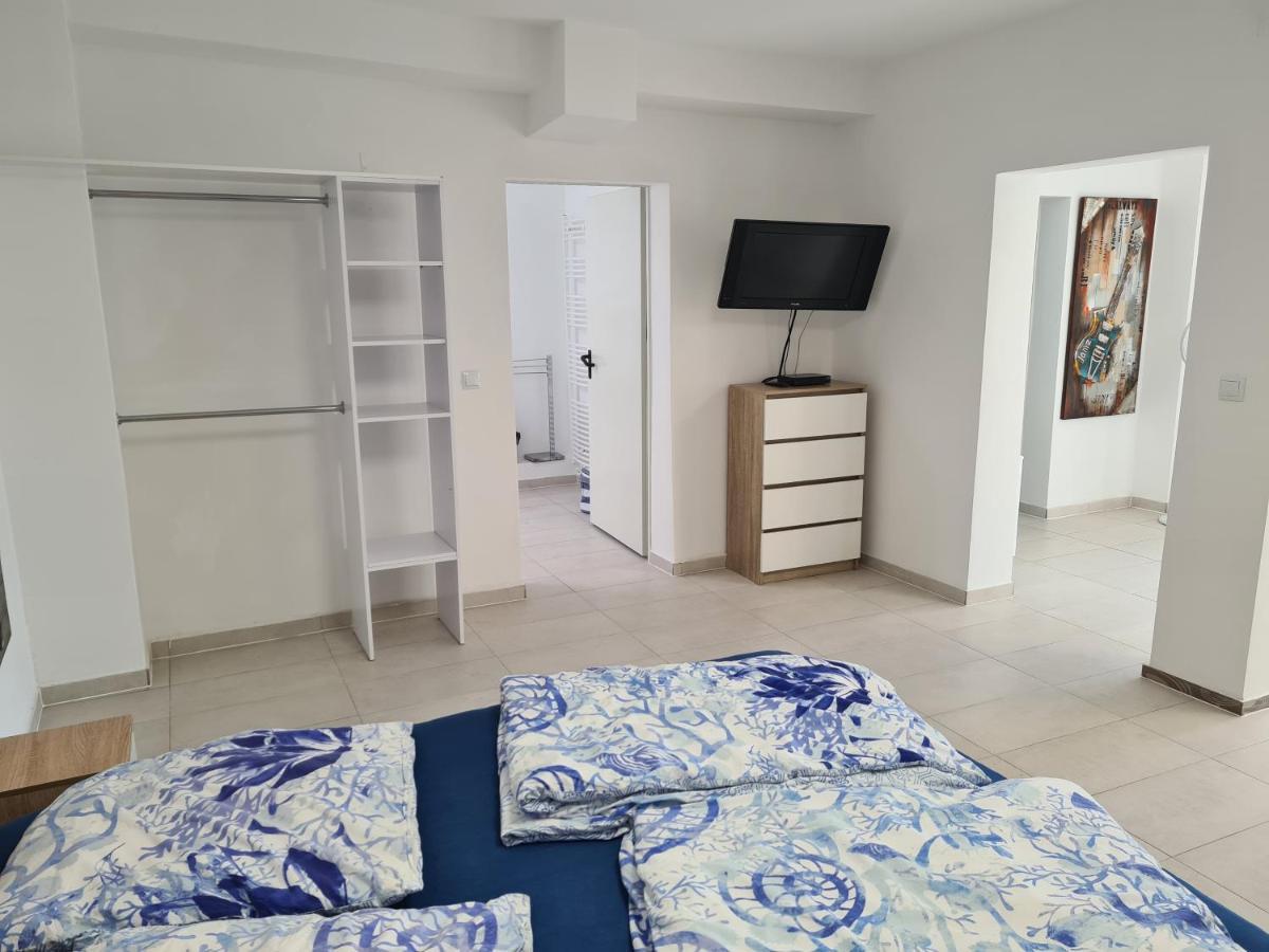 אסן Fafa Home With Pool מראה חיצוני תמונה