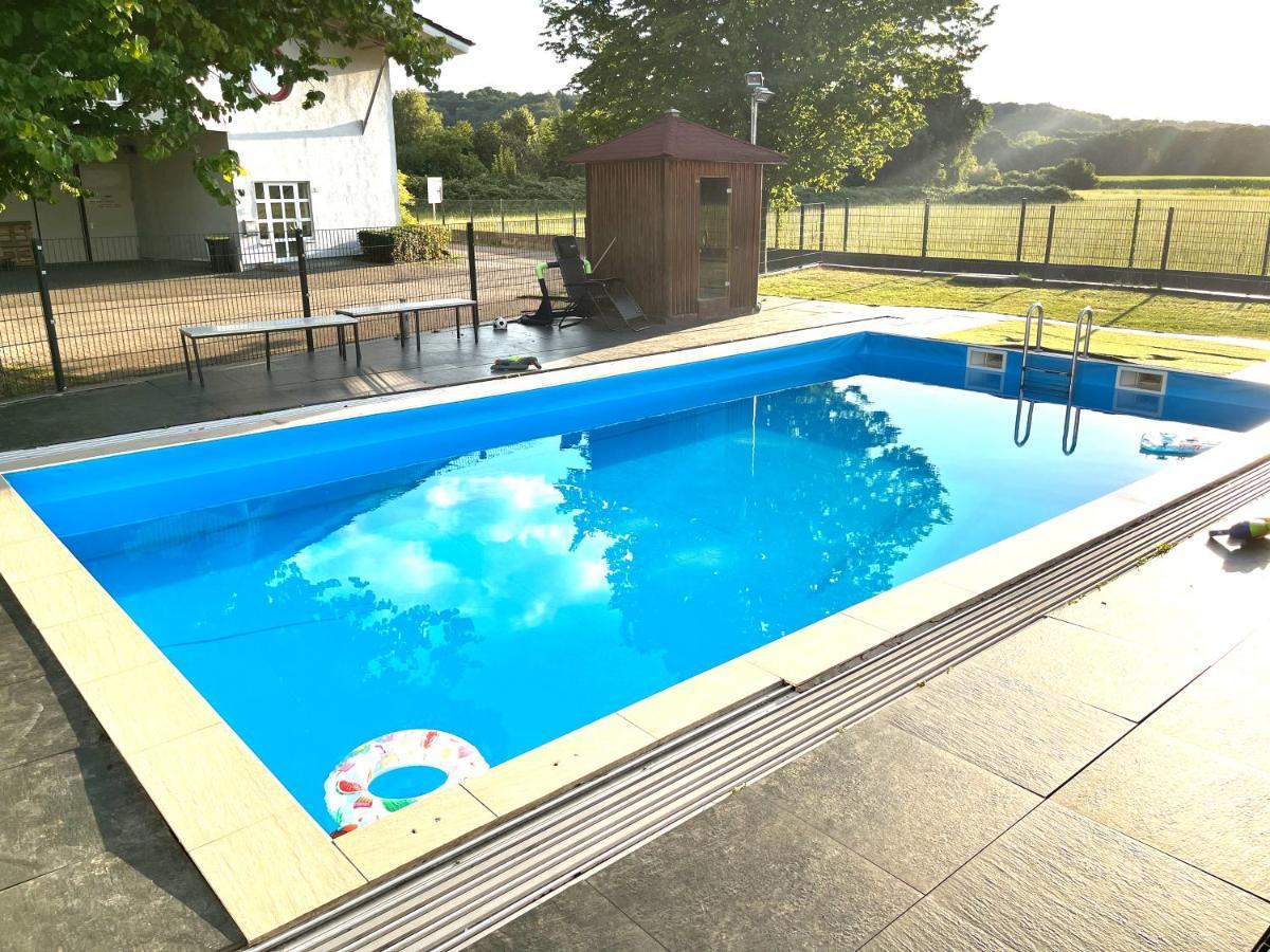 אסן Fafa Home With Pool מראה חיצוני תמונה