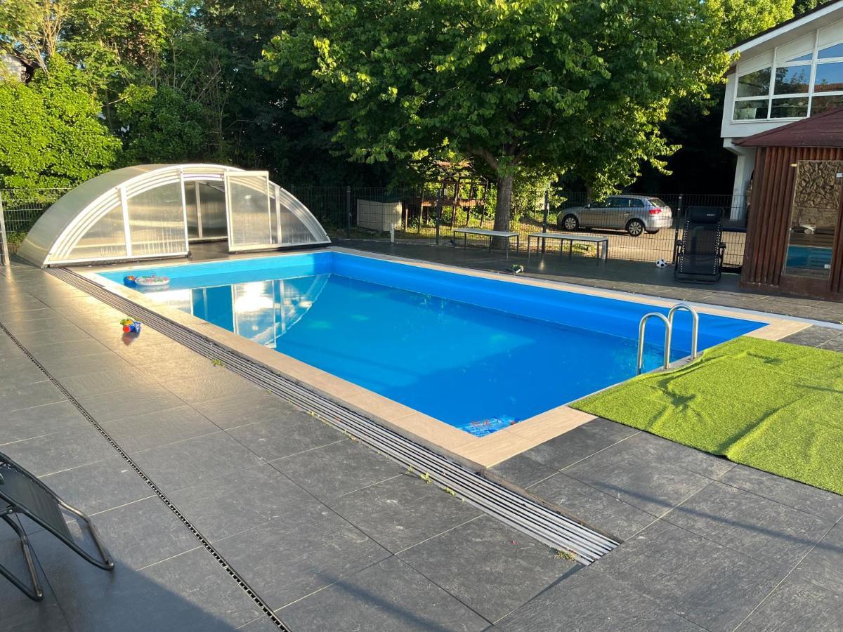 אסן Fafa Home With Pool מראה חיצוני תמונה